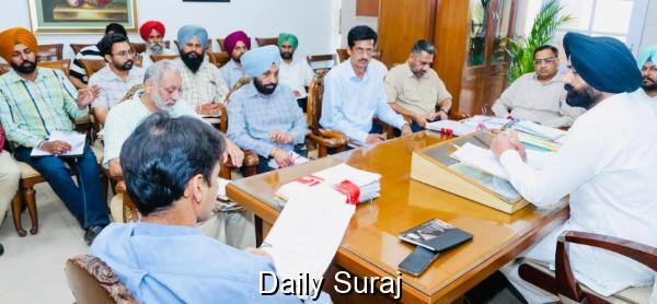 ਕਰਮਚਾਰੀ ਪਹਿਲਾਂ: ਮਾਨ ਸਰਕਾਰ ਕਰਮਚਾਰੀਆਂ ਦੀਆਂ ਉਮੀਦਾਂ ਨੂੰ ਪੂਰਾ ਕਰਨ ਲਈ ਵਚਨਬੱਧ