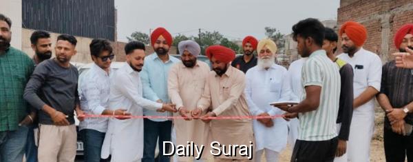 ਹਲਕਾ ਗਿੱਲ ਵਿਧਾਇਕ ਸੰਗੋਵਾਲ ਵੱਲੋਂ ਪਿੰਡ ਫੁੱਲਾਂਵਾਲ 'ਚ ਕ੍ਰਿਕਟ ਟੂਰਨਾਮੈਂਟ ਦਾ ਉਦਘਾਟਨ