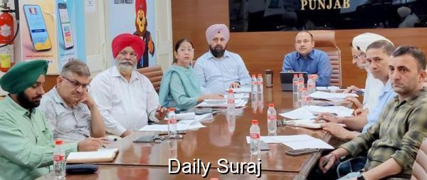 ਵੋਟਿੰਗ ਤੋਂ ਪਹਿਲਾਂ ਚੋਣ ਅਧਿਕਾਰੀ ਵੱਲੋਂ ਪ੍ਰਸ਼ਾਸਨ ਨੂੰ ਚੌਕਸੀ ਵਧਾਉਣ ਦੇ ਆਦੇਸ਼