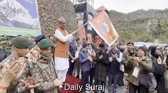 Kailash Mansarovar Yatra Restarts, Pilgrims Set Off from Nathula Pass