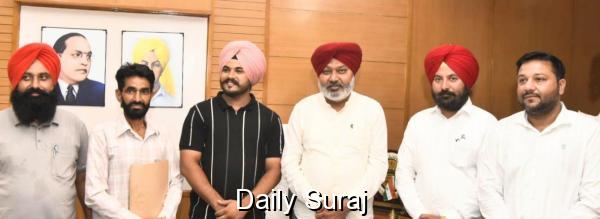 ਵਿੱਤ ਮੰਤਰੀ ਹਰਪਾਲ ਸਿੰਘ ਚੀਮਾ ਵੱਲੋਂ ਮਸਲਿਆਂ ਦੇ ਹੱਲ ਲਈ ਮੁਲਾਜ਼ਮ ਯੂਨੀਅਨਾਂ ਨਾਲ ਮੀਟਿੰਗਾਂ
