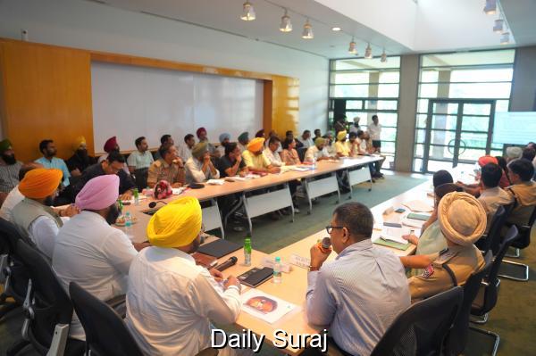 ਪੰਜਾਬ ਸਰਕਾਰ ਵੱਲੋਂ 9ਵੇਂ ਪਾਤਸ਼ਾਹ ਸ੍ਰੀ ਗੁਰੂ ਤੇਗ ਬਹਾਦਰ ਜੀ ਦੇ 350ਵੇਂ ਸ਼ਹੀਦੀ ਦਿਵਸ ਸਬੰਧੀ ਉੱਚ-ਪੱਧਰੀ ਮੀਟਿੰਗ