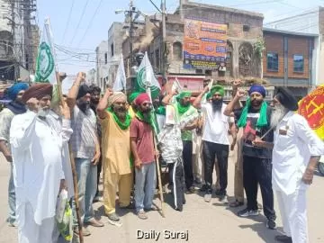ਲਾਇਨਮੈਨਾਂ ਦੀ ਕੁੱਟਮਾਰ ਖਿਲਾਫ਼ ਭੜਕੀਆਂ ਜਨਤਕ ਜਥੇਬੰਦੀਆਂ; ਕਪੂਰਥਲਾ ਵਿਖੇ ਪੰਜਾਬ ਸਰਕਾਰ ਦਾ ਪੁਤਲਾ ਫੂਕਿਆ
