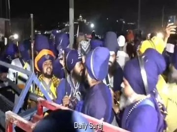 ਹੇਮਕੁੰਟ ਸਾਹਿਬ ਮਾਰਚ ਦੌਰਾਨ ਉੱਤਰਾਖੰਡ ਬਾਰਡਰ 'ਤੇ ਤਣਾਅ, ਨਿਹੰਗ ਸਿੰਘਾਂ ਨੇ ਤੋੜੇ ਪੁਲੀਸ ਬੈਰੀਕੇਡ