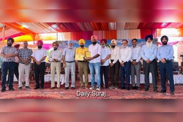 ਪੰਜਾਬ ਐਗਰੀਕਲਚਰਲ ਯੂਨੀਵਰਸਿਟੀ ਦੇ ਕਿਸਾਨ ਮੇਲੇ ਵਿੱਚ ਫਤਹਿਗੜ੍ਹ ਸਾਹਿਬ ਦੇ 03 ਅਗਾਂਹਵਧੂ ਕਿਸਾਨਾਂ ਨੇ ਕੀਤਾ ਜਿਲ੍ਹੇ ਦਾ ਨਾਮ ਰੌਸ਼ਨ
