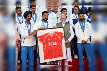 1. Asian Games Champions Meet PM Modi as India Strengthens Bid to Host Global Sporting Events
